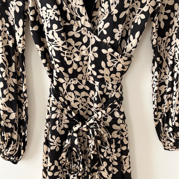 Harold's 100% Silk Floral Wrap Dress - Picture 3 of 16